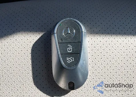 2022 Mercedes-Benz C 300 4Matic from USA, damaged, VIN W1KAF4HB7NR050631